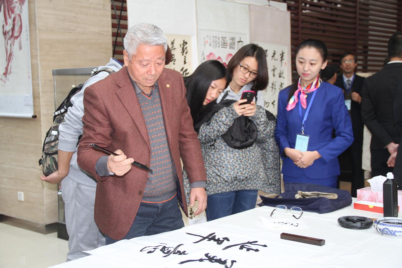 电子pg下载入口